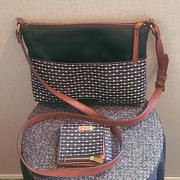 Fossil Bags Fossil Black And White Crossbody With Wallet Guc Poshmark